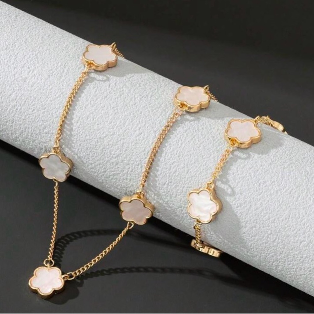 Women’s 5pcs/set  white Fashionable Lucky Flower design Jewelry set